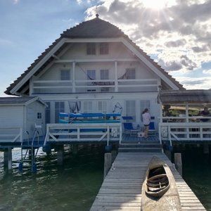 Meet your Posher, Charlotte Grace